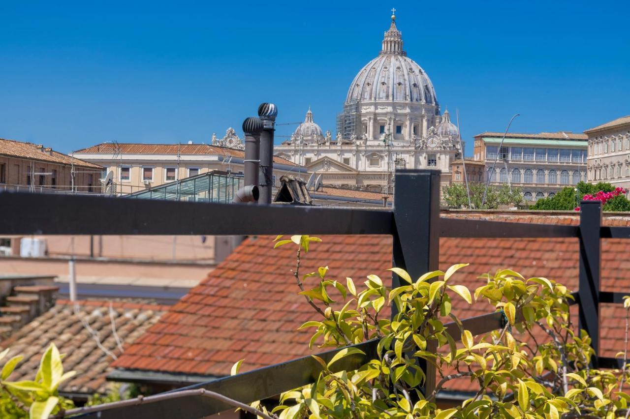 Unique View Over St. Peter's Dome! Rom